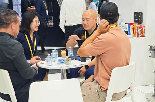 超越无限！迈贝特亮相澳洲展，促进可再生能源发展